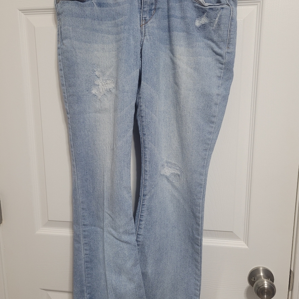 Light Blue Distressed Women Jeansg-Vintage